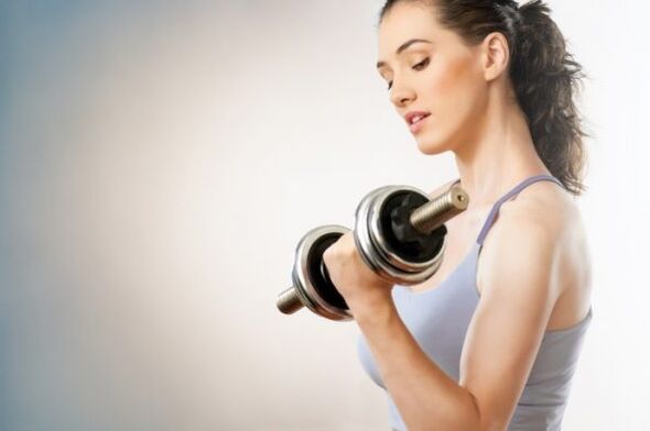 La niña practica deportes